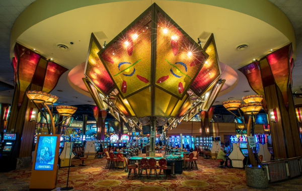 Mohegan, Principal Operator